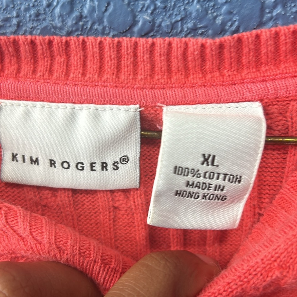 Pink sweater - Picture 2 of 2